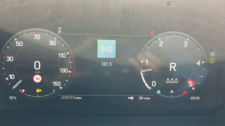 Land Rover Defender 3.0 D350 X-Dynamic SE 110 5dr Auto Diesel Estate